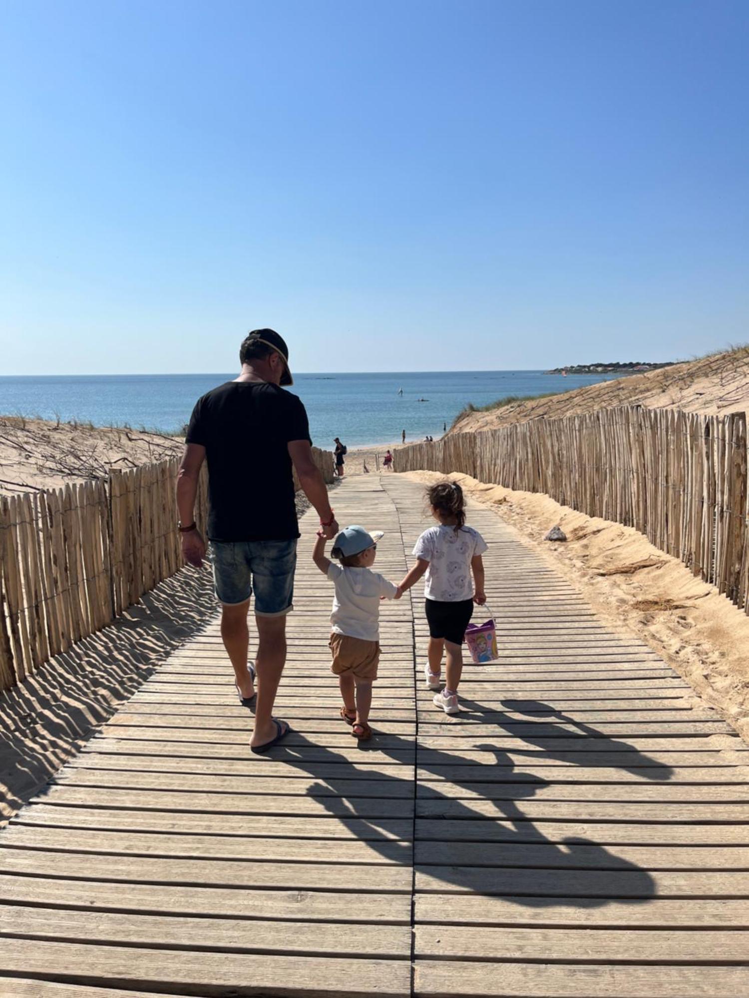 Charmante Maison De Plage Бретиньоль-сюр-Мер Экстерьер фото